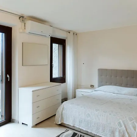Locazione Turistica Giardino Vista Lago - Dma368 Apartment *